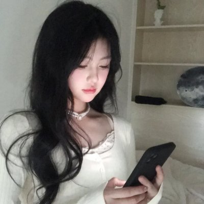 枝头凤